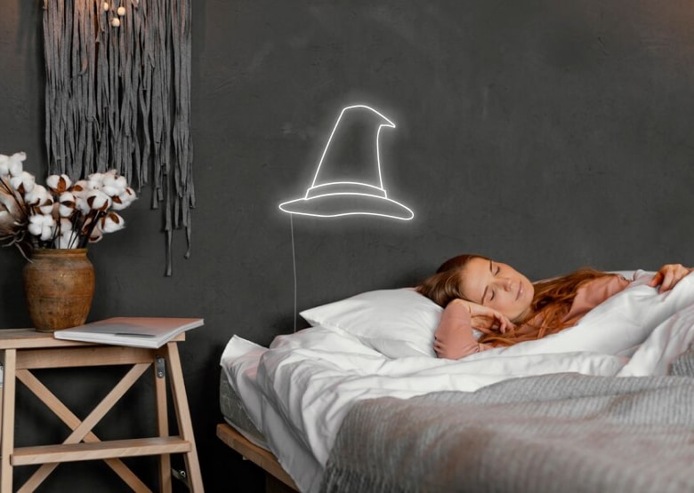 Witch Hat Neon Sign | OMGNeon