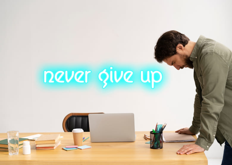 never giveup - Motivational Neon