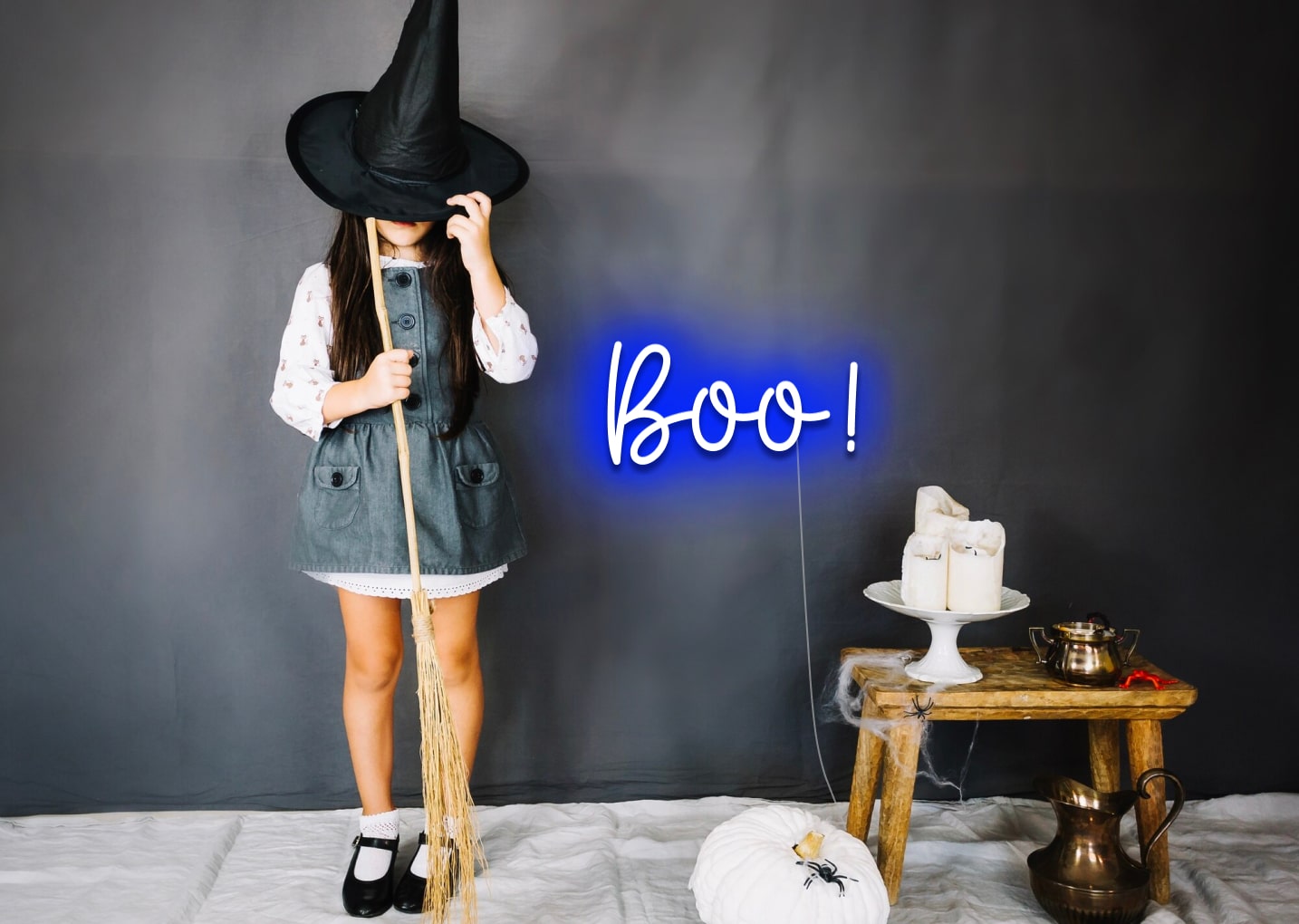 Boo! Neon Sign