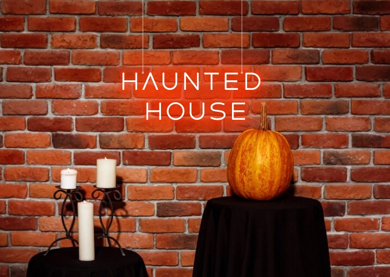 Haunted House - Halloween Neon Sign